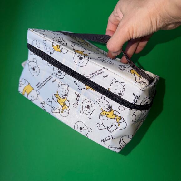 Disney Winnie Pooh Bear Insulated Lunch Bag Tote Drink Carrier Set Daiso Japan - Picture 6 of 9